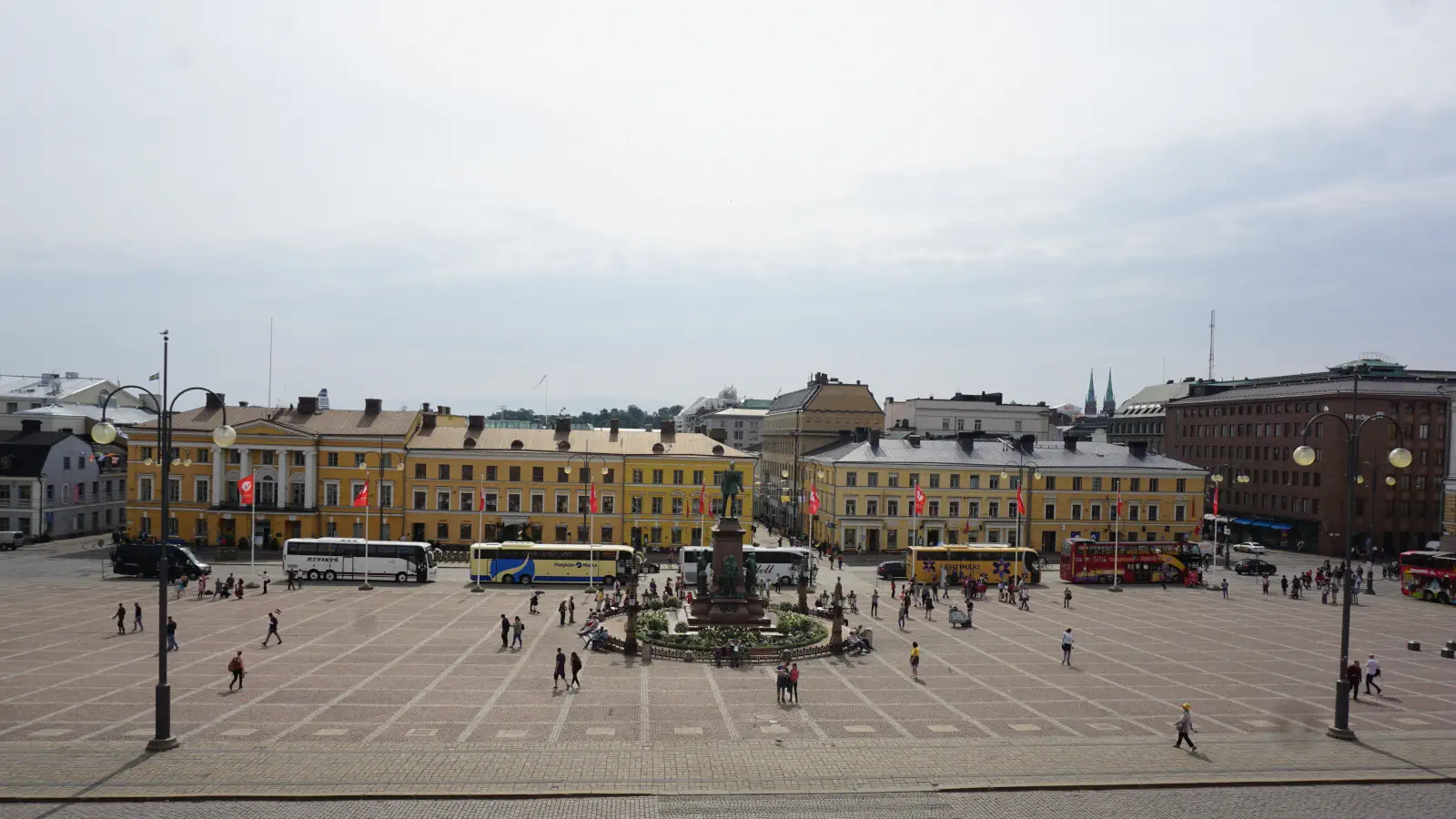 Plac Senacki w Helsinkach.