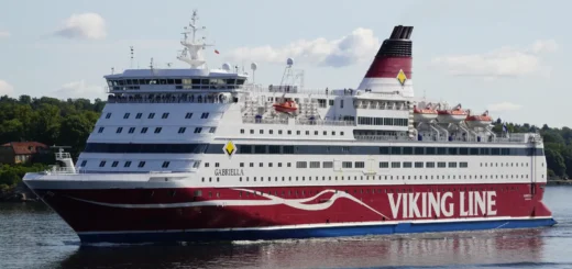 Prom „Gabriella” Viking Line na drodze do archipelagu sztokholmskiego.